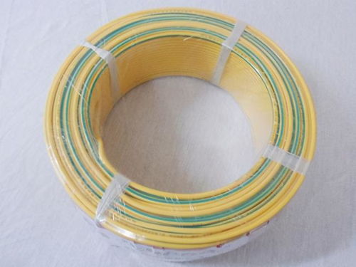 家里装修电线用软线还是硬线好？听老电工这样说，后悔我家选错了